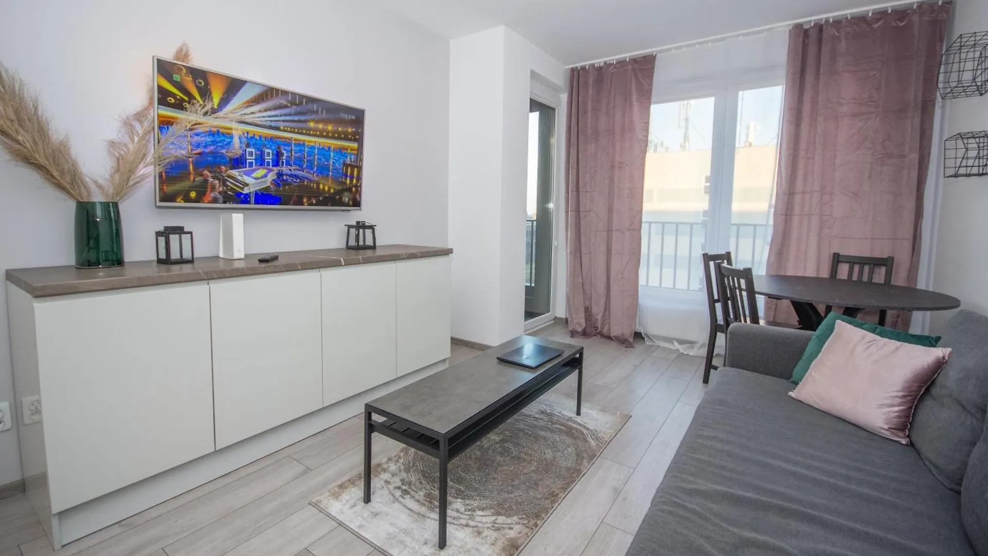 Inpoint Zablocie Modern Apartments For Work&Travel Krakow 0*,